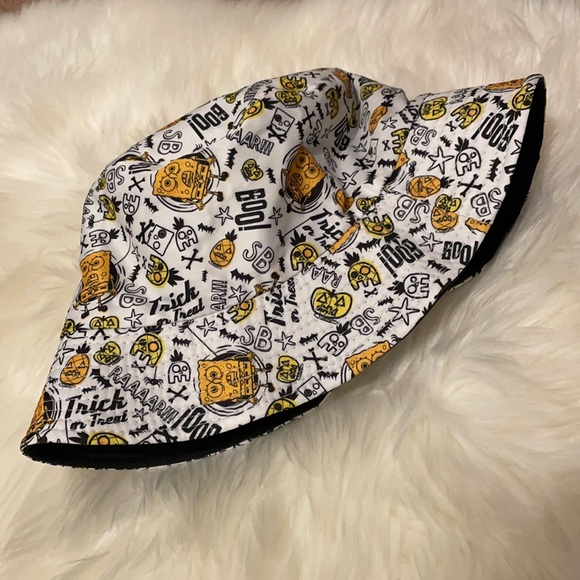 ROMWE Accessories - 5 for 15! Spongebob Bucket Hat